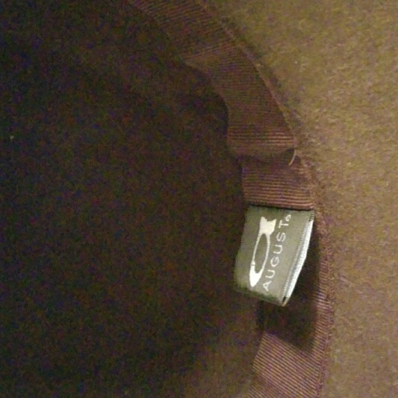 Beautiful Wool Hat - Picture 4 of 5